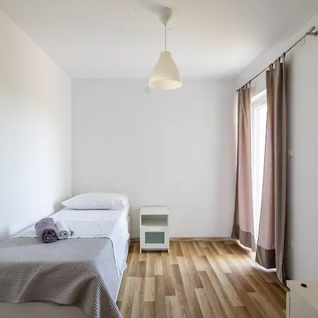 Under The Rock * Split