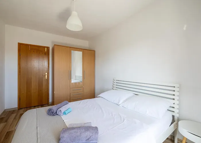 Under The Rock Apartament