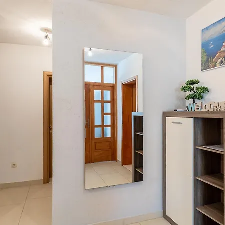 Under The Rock Сплит